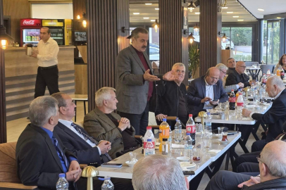 Türk Parlamenterler Derneği Bursa Şubesi Aylık Toplantısını CoffeeMood’da Gerçekleştirdi