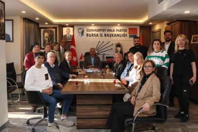 Zeydan Karalar’dan CHP Bursa İl Başkanlığı’na Ziyaret: Kent Gündemi ve Yerel Yönetim Süreci Masaya Yatırıldı