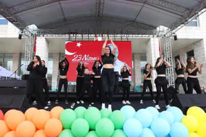 Nilüfer’de Cumhuriyet Meydanı Çocukların Oldu