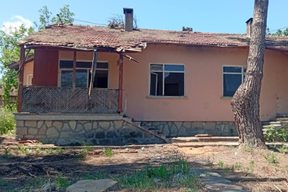 Kamu Binaları Çürümeye Terk Edilmemeli”