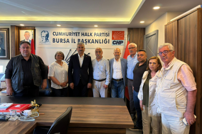 Yeşil Sol Parti’den CHP Bursa İl Örgütüne Dayanışma Ziyareti: “Demokrasiye Saldırılar Hepimizi İlgilendiriyor”