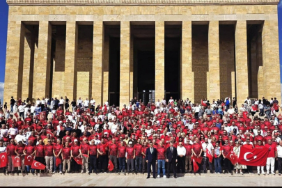 İYİ Parti Bursa İl Başkanı İsmail Kaya: "Anıtkabir'den Tandoğan'a Uzanan Yol, Cumhuriyet'e ve Türk Bayrağı'na Bağlılığımızın En Güçlü İfadesidir"