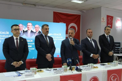 MHP GEMLİK’TE GÜVEN TAZELEDİ: EMRAH KESKİNDEN YENİDEN İLÇE BAŞKANI SEÇİLDİ