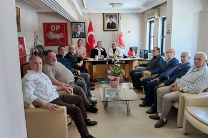 Demokrat Parti Osmangazi İlçe Başkanı Semra Şahinalp'ten Deprem Çıkışı: "Osmangazi'nin Kalbine Adeta Hançer Saplanacak, Daha Ne Bekleniyor?"
