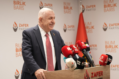 ÜMİT ÖZDAĞ’DAN GÜNDEME İLİŞKİN SERT MESAJLAR: EKONOMİDEN TERÖRLE MÜCADELEYE PEŞ PEŞE ELEŞTİRİLER