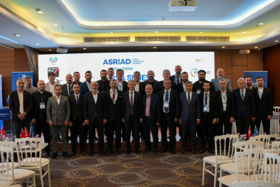 ASRİAD BURSA’DA BAYRAK DEĞİŞİMİ: YENİ BAŞKAN YÜKSEL UĞUR